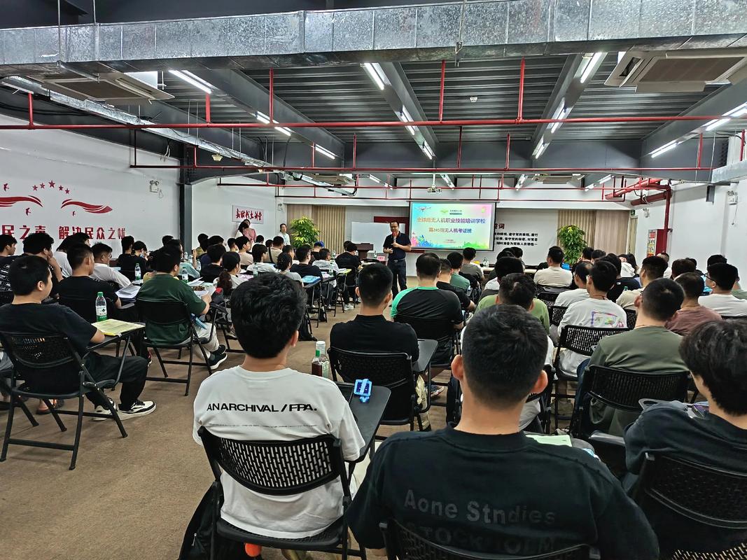 小草学堂SEO培训学校学校筒介