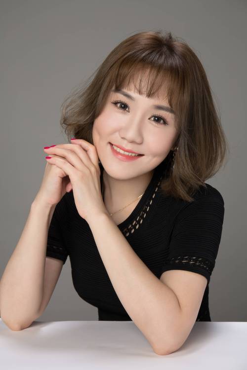 陈游游个人介绍